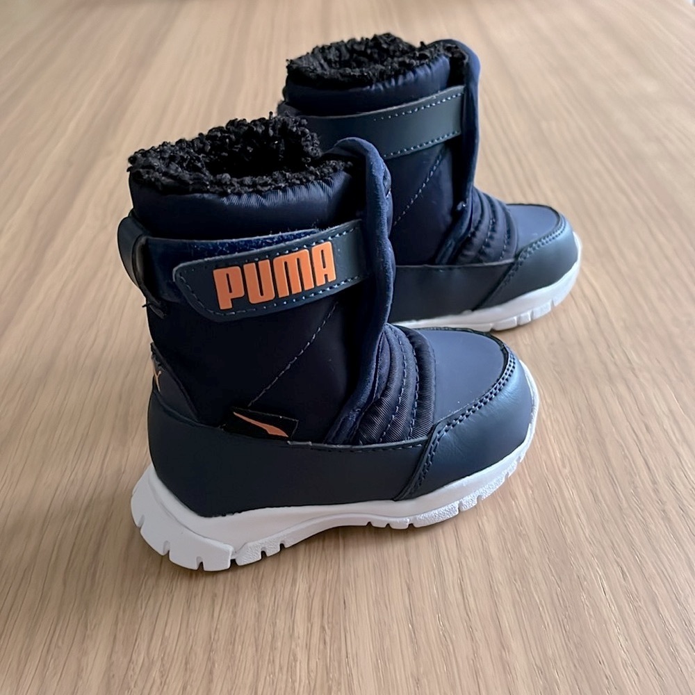 Puma baby/toddler winter warm water-repellent insulated durable boots, size 4
